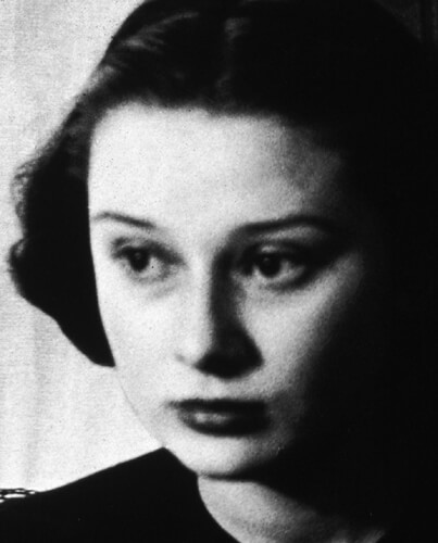 1946年的奥黛丽·赫本